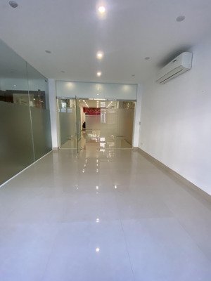 chính chủ cho thuê tầng 2 nhà liền kề 11tt03 hd mon hàm nghi, mỹ đình dt 100m2