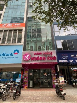 cho thuê gấp nhà mặt phố duy tân 70m x 5 tầng mặt tiền 5m , mọi mô hình kinh doanh