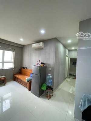 giá tốt : căn 2pn 2wc tầng thấp block liền kế trung tâm thương mại aeon mall