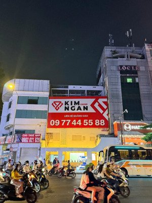 siêu vị trí, bán nhà mặt tiền nguyễn gia trí bình thạnh dt: 8 x 25m 4 tầng hđ thuê 160 triệu