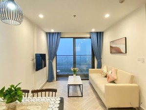 chính chủ bán 2pn 1wc tòa s203. full nội thất. hướng view sông. sẵn sổ. hỗ trợ vay 70%