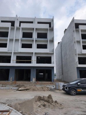 chính chủ bán nhà liền kề 5 tầng vị trí vàng cạnh ocean park 1, quốc lộ 5