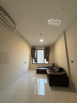 chủ cần tiền cuối năm bán lỗ căn hộ picity chỉ 2,6tỷ gần full nt 50m2 lh ngay 