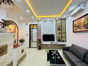 Bán nhà Vũ Tông Phan nhà đẹp long lanh tặng full nội thất xịn 52m giá 11.86 tỷ ngõ thông 2 phố .