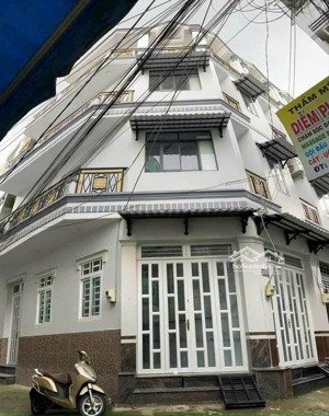 nhà 3 tầng căn góc 2 mặt tiền, 9pn, hxh 6m - phường phú định quận 8 chỉ nhỉnh 5 tỷ