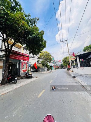 hàng hiếm - đất hẻm xe hơi phạm văn đồng