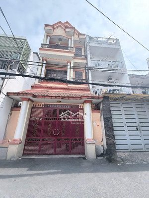 giáp phú nhuận, tân bình, gần sân bay hẻm 5m ôtô thông, ôtô vào nhà *110m2 x 3tầng * hơn 11 tỷ xíu