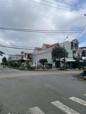 bán lô góc 2 mt đường nguyễn văn tấn - nguyễn quang lâm - hòa xuân, dt 8x24m, gần siêu thị aeon