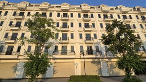 chính chủ bán nhà luxury kiến hưng --mặt đường lớn-- kinh doanh đỉnh giá từ 19 tỷ có thương lượng