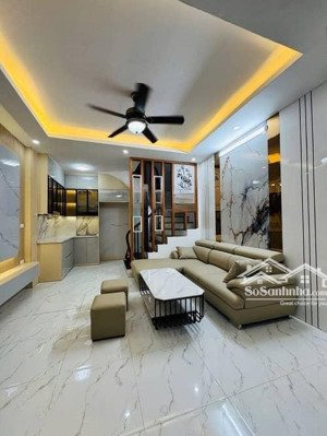 chốt trước tết! mặt ngõ nông thái thịnh, 3 phút lên ô tô, sân riêng để 4 xe, diện tích 43m2 x 4t