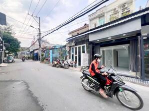 Nhà mặt tiền buôn bán chỉ 820 triệu thới an 20 gần siêu thị metro q12