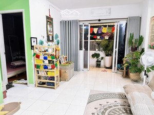 hạ giá cần bán gấp căn hộ c/c gia phát - gò vấp. 75m2, 2 phòng ngủ, 2 wc giá 3,3 tỷ. lh 