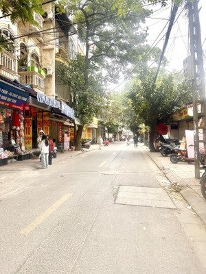 doanh thu khủng 1,8t.ỷ/năm-nhà dòng tiền vĩnh phúc-75m-7tầng-thang máy* 23phòng kk - tầm giá 20t,ỷ.