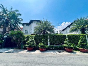 siêu hiếm giá tốt - biệt thự vip (550m2) 25x22 3 tầng hồ bơi khu villa thủ thiêm - tinh hoa hội tụ