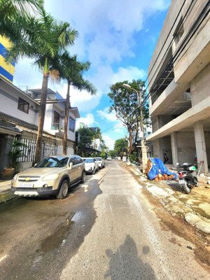 tôi chính chủ cần bán lô mặt tiền hòa mỹ 1, hòa minh, liên chiểu