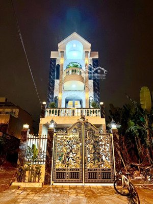 ngôi nhà tân cổ điển đường nguyễn đoá - hoà xuân siêu đẹp