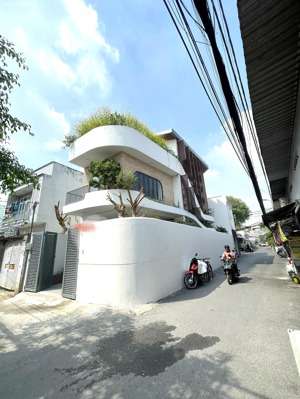 cần bán căn góc khu cư xá vườn dâu , him lam phường linh chiểu thủ đức