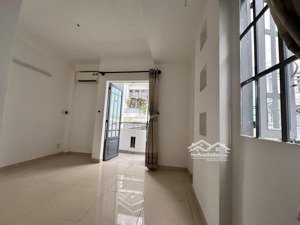 nhà hẻm xe hơi ngay nguyễn thị thập ngang 5m dài 15m. 2 lầu nhà mới