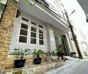 nhà phố ngay trung tâm thành phố đà lạt, giá tốt dịp cuối năm