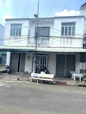 Bá.n cặp nền 180m² đường số 8, KDC Công An, phường Cái Răng , TP. Cần Thơ.