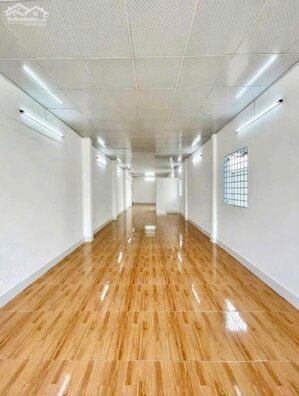 CHO THUÊ NHÀ TRỆT RỘNG – MẶT TIỀN ĐƯỜNG NGUYỄN VĂN LINH (ĐOẠN SIÊU THỊ MEGA), CẦN THƠ | GIÁ 12 TRIỆU/THÁNG