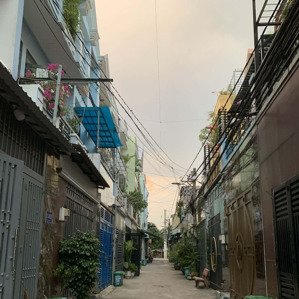 khu vip nhà giàu lâm thị hố - 4 tầng - nhỉnh 5 tỷ xíu - dt 4x14 - 4 pn - quận 12 - nguyễn ảnh thủ