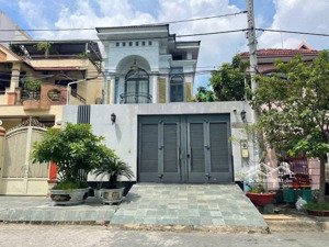 biệt thự sang trọng và hiện đại kdc tên lửa - 3 tầng - ngang 8x21m chỉ 23.9 tỷ tl chính chủ