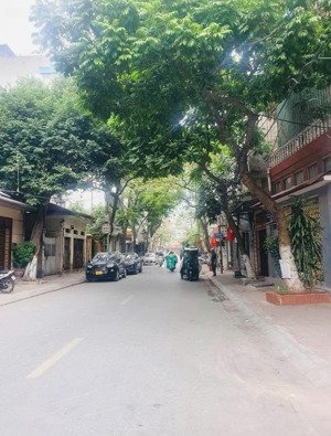 bán siêu phẩm ccmn ở khu phân lô tô vĩnh diện, thanh xuân. dt 45m2 lô góc 7 tầng thang máy mt 4m.