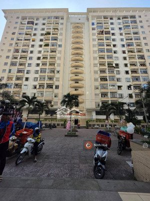 quận 10cc ngô gia tự thang máy lô góc shr giá 3,7tỷ