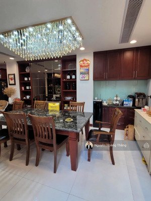 cho thuê biệt thự 60tr/th 5pn full nt luxury mới 100%, q. 2 - 580m2 sàn, vào ở ngay lh 