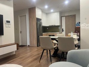 chính chủ cần bán căn hộ 43m tòa s302 ban công đông nam giá 3,9 tỷ có thương lượng