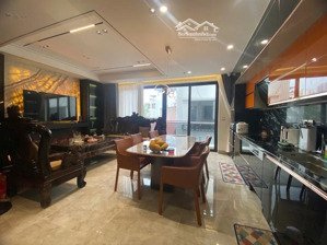 nhà đẹp, full nội thất tiền tỷ - dân xây chắc chắn - thang máy - gara oto