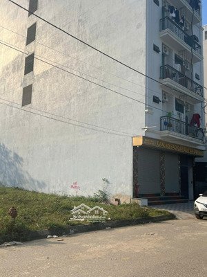 đất nền cạnh ga metro 5 phú cát