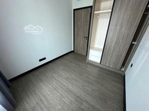 thiện chí bán 2pn delasol quận 4 view đẹp nội thất cơ bản cđt - lh xem nhà