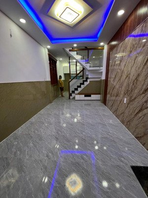 bán nhà riêng hiệp thành 13 nhà 1 lầu 2 phòng 2 totet nhà có bancong,giá 1 tỷ 598 triệu