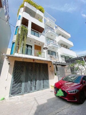 200m2 sd hxh góc 2 mặt thoáng 5 tầng ô tô ngủ trong nhà ngay quang trung gv dân trí cao an ninh tốt