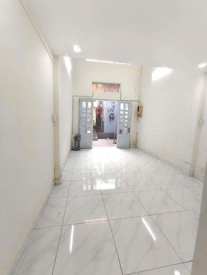 nhỉnh 6 tỷ, sở hữu ngay nhà khu vip âu dương lân, q8, nở hậu 3.72x20.19m, 2tầng, shr, hc, mới đẹp