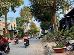 BÁN NHÀ KIỂU TÂN CỔ ĐIỂN TRỤC CHÍNH KHU VƯỢT LŨ PHƯỜNG 8 VĨNH LONG NAY LÀ PHƯỜNG TÂN HẠNH