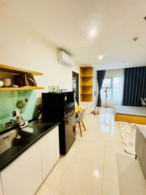 rẻ nhất thị trường bán căn studio 31m, tầng trung, full đồ, hướng mát giá chỉ 2,25 tỷ tại vhocp