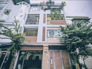 chính chủ bá nha an dương vương - p.9 - q.5, gần bên chợ an đông. giá 3tỷ550 đang cho thuê 24tr/th.