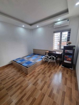 cho thuê phòng tại phùng khoang dt rộng 30m2 có ban công thoáng sáng hộ gia đình ở vô tư giá dân