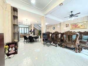 bán gấp nhà 4 tầng - 7x16 - sát phú mỹ hưng - chỉ 16.9 tỷ tl trước tết - nhà chủ xây dựng tâm huyết