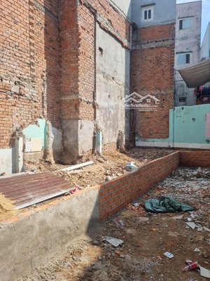 bán mảnh đất trống đ. âu cơ, q. tân bình- chỉ 4.x tỷ- sạch sẽ, tặng kèm gpxd- hẻm 3m