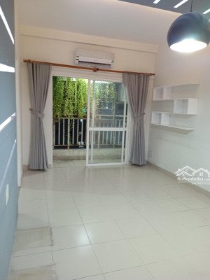 chung cư khuông việt, 68m2 gáp đầm sen, 2 phòng ngủ. lh 