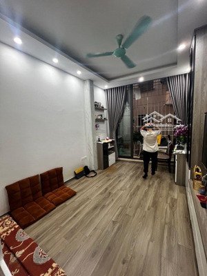 sở hữu ngay nhà phố đầm trấu giá dfons xuân chỉ 15.5 tỷ 40m 4 tầng hai bà trưng cực hiếm nhà bán