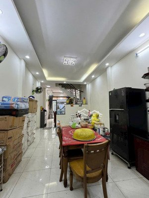 bán nhà 3 tầng, huỳnh văn bánh, p14, quận 3, dt: 48m2, giá: 8.5 tỷ