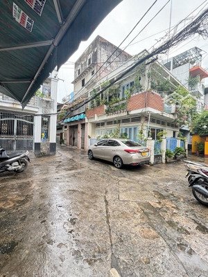 gấp bán hẻm xe hơi quay đầu, ngủ nhà đường vũ tùng gần bà chiểu 100tr/m2