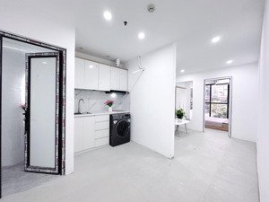 khai trương ccmn 1n1k 45m2 cầu giấy, nhà mặt đường ô tô đỗ cửa, có máy giặt riêng giá 6tr9/1th