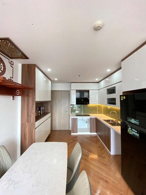 siêu rẻ căn 3pn full đồ đẹp chỉ 11 triệu/tháng tại vinhomes ocp