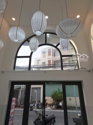 cho thuê nhà nguyên căn mặt tiền la gi, bình thuận